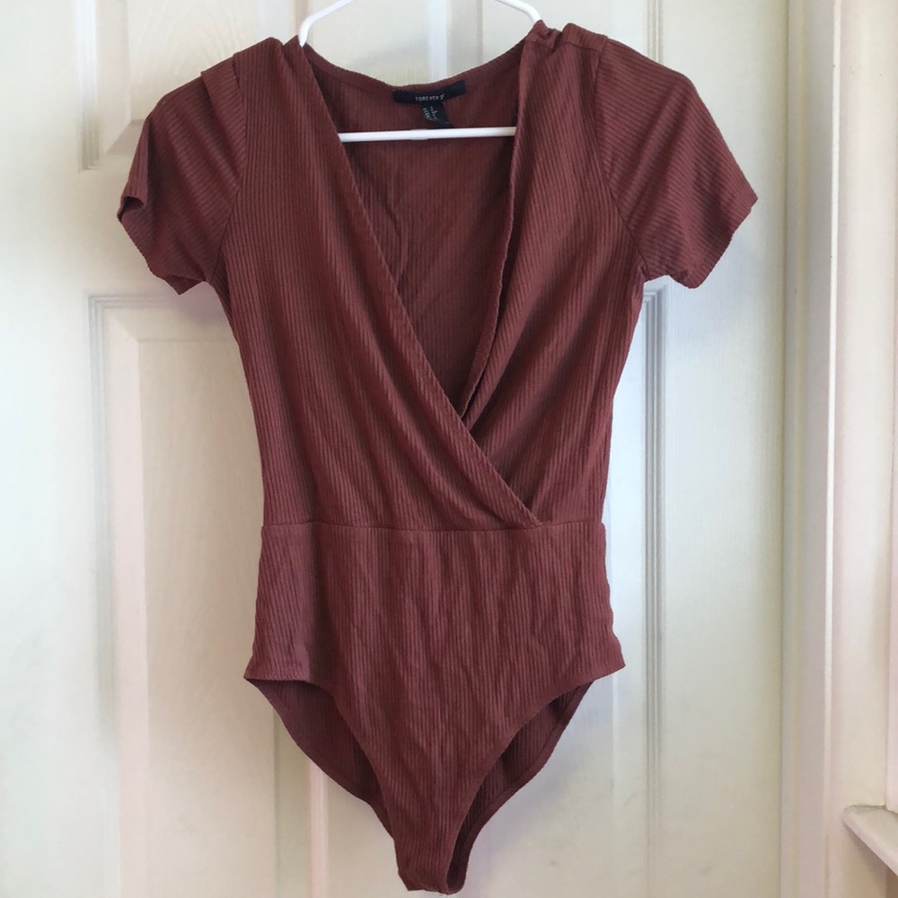 Women’s Forever 21 brown bodysuit